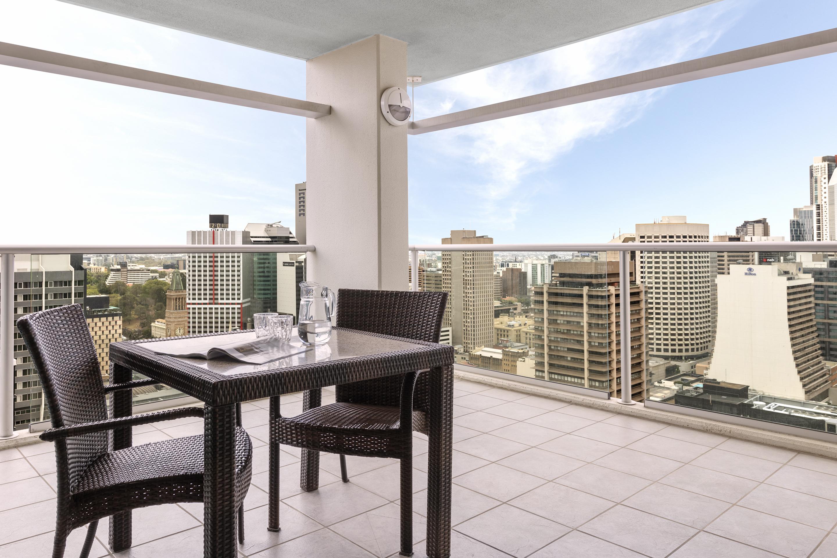 Oaks Brisbane Casino Tower Suites Exterior photo