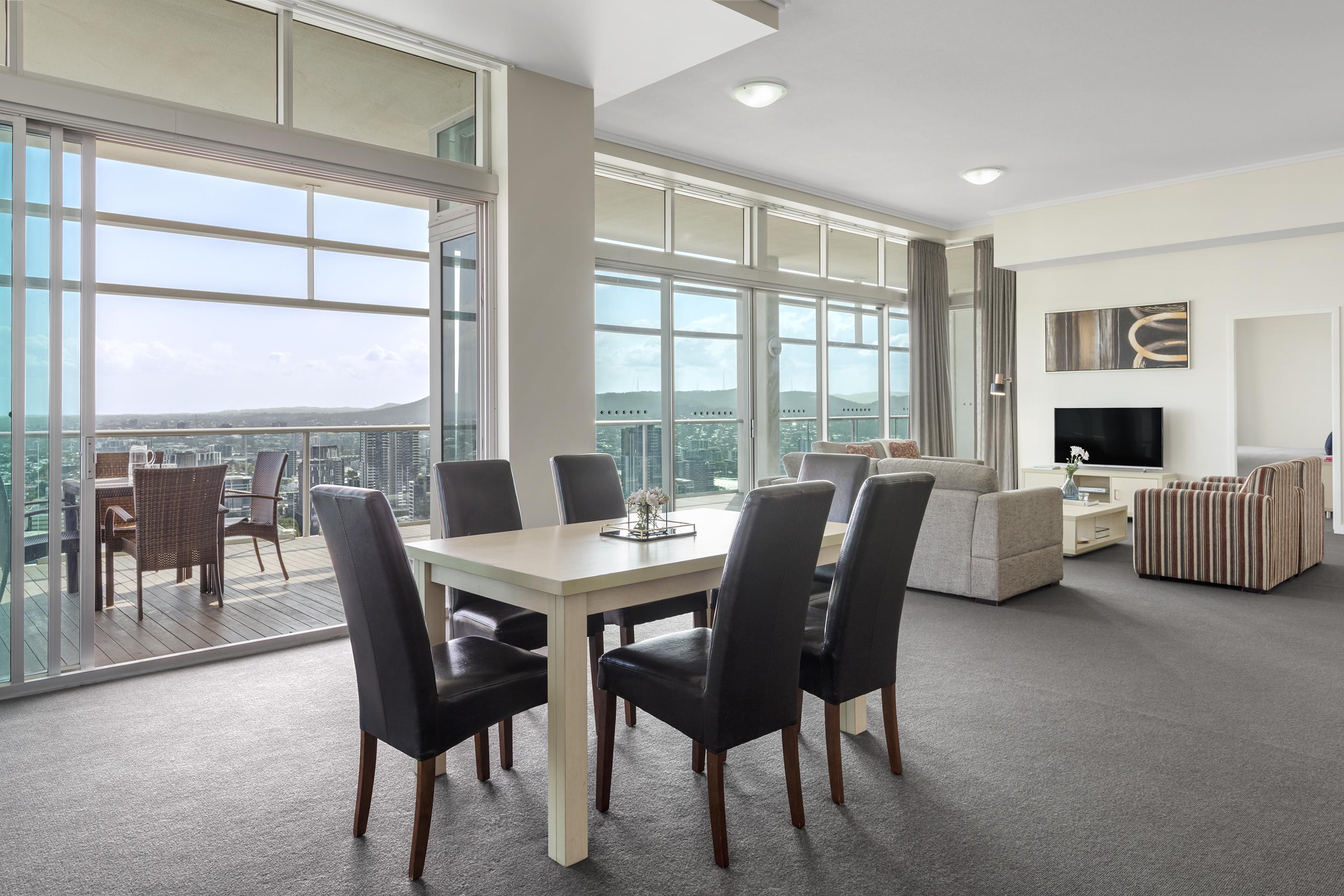 Oaks Brisbane Casino Tower Suites Exterior photo
