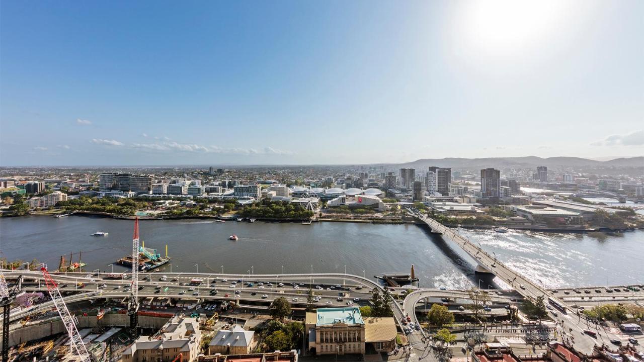 Oaks Brisbane Casino Tower Suites Exterior photo