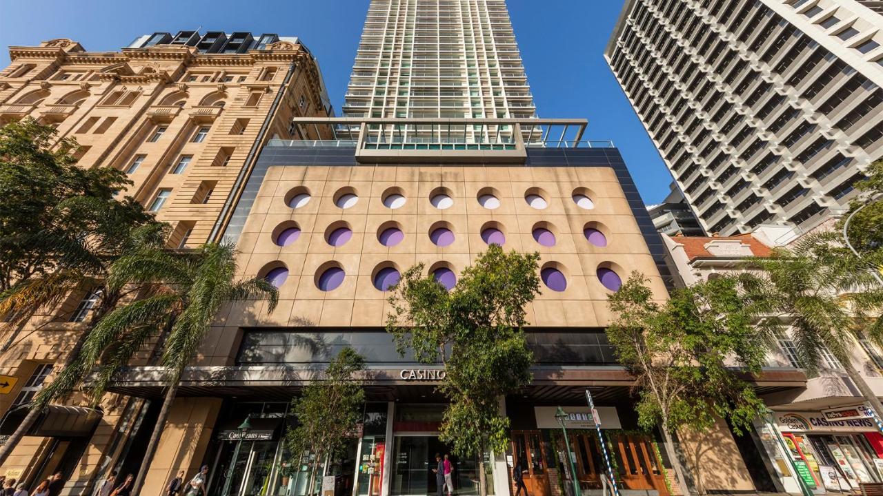 Oaks Brisbane Casino Tower Suites Exterior photo