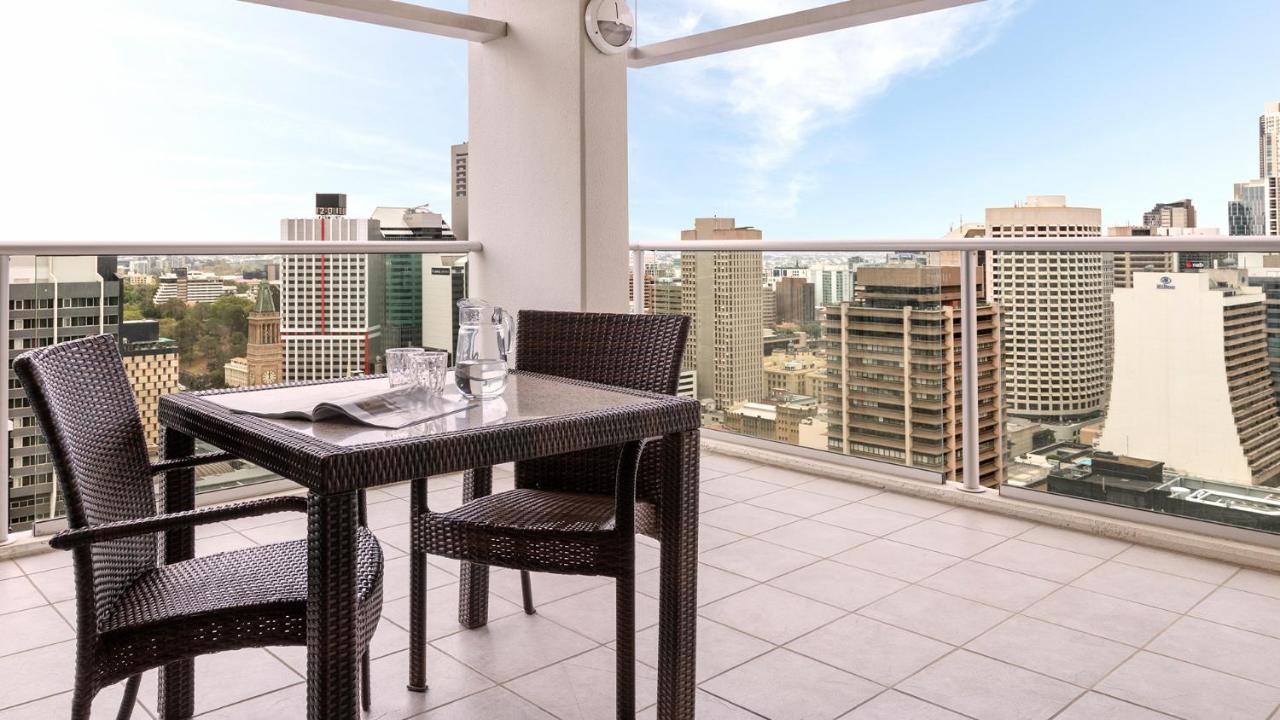 Oaks Brisbane Casino Tower Suites Exterior photo